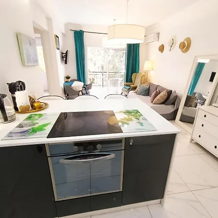 Appartamento Sea Breeze 2br&self Check In