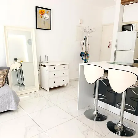 Appartamento Sea Breeze 2br&self Check In Paphos