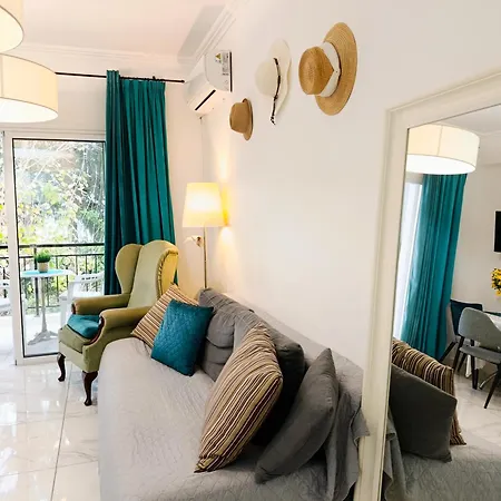 Sea Breeze 2br&self Check In Appartamento Paphos